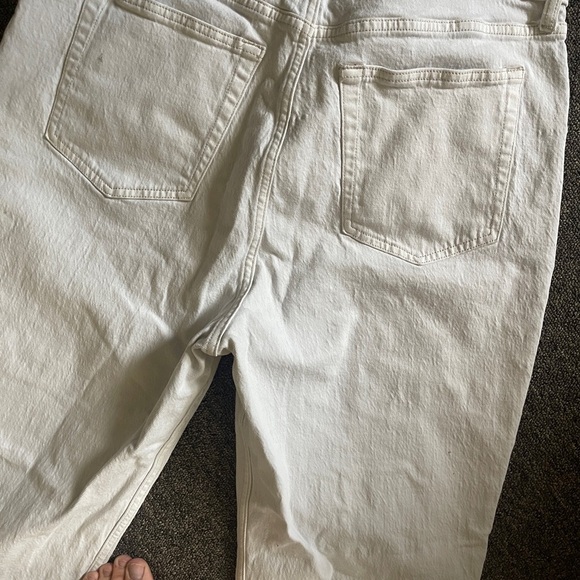Abercrombie & Fitch ankle straight ultra high rise white denim jeans size 34 - Picture 7 of 7